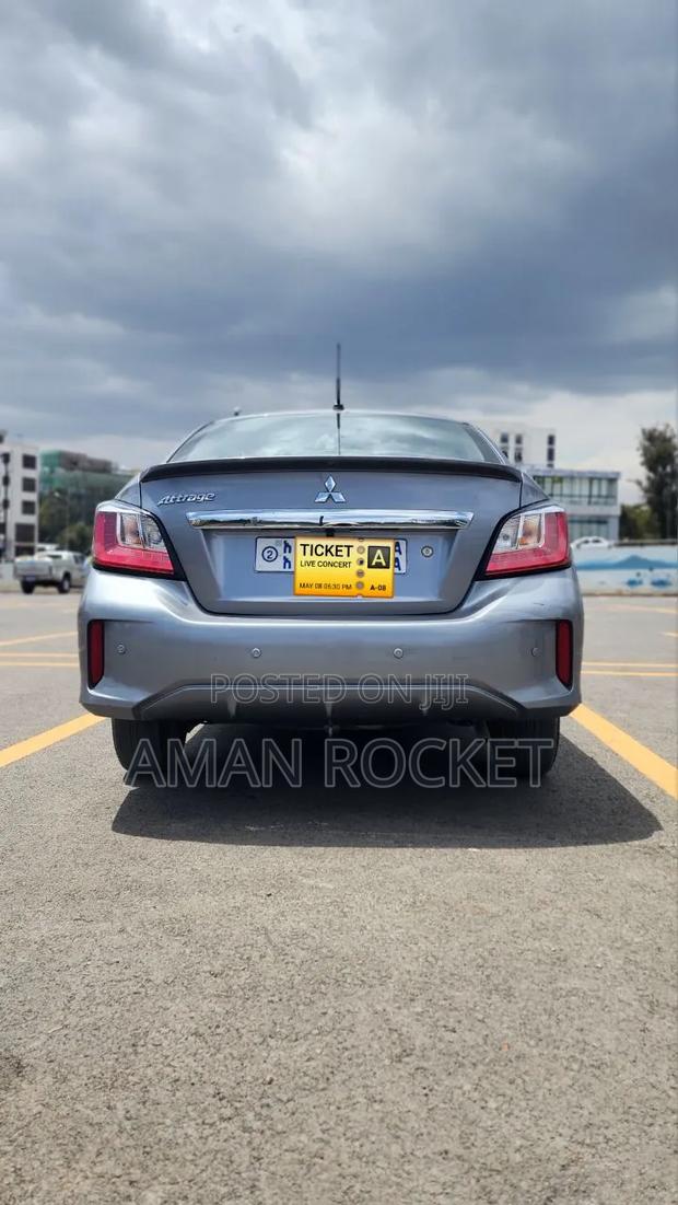 Mitsubishi Attrage 2021 Gray