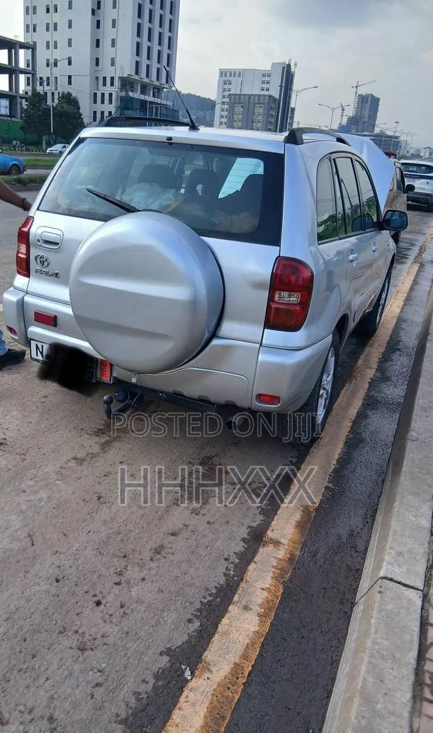 Toyota RAV4 1.8 2005 Silver