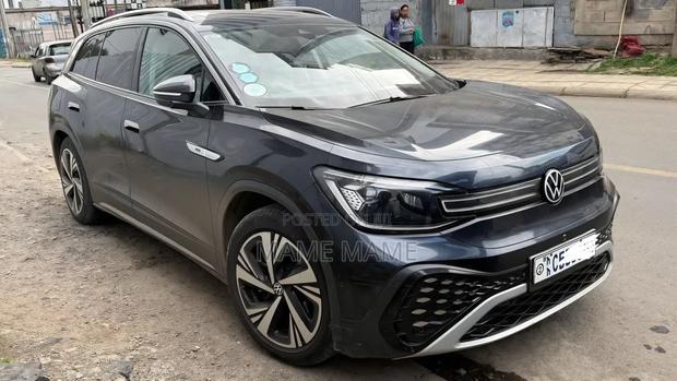 Volkswagen ID.6 2023 Gray