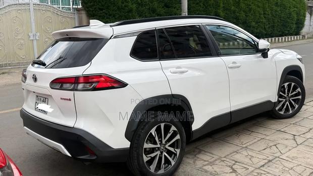 Toyota Corolla Cross 2023 White