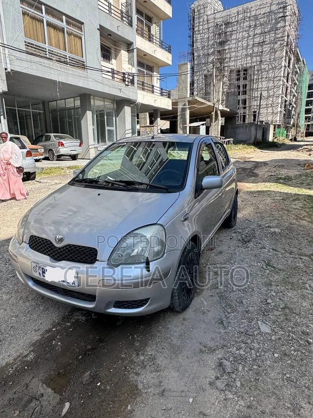 Toyota Vitz 2002
