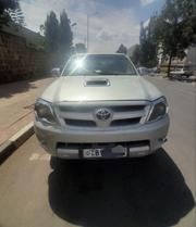 Toyota Hilux 2.5 D-4D 2007 Gold for sale