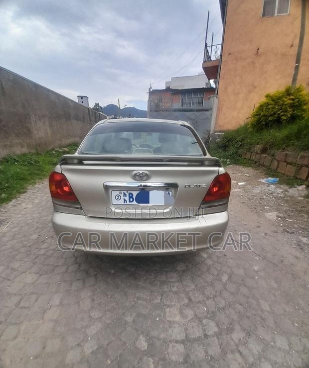 Toyota Platz 1.0 FWD 2005 Gold