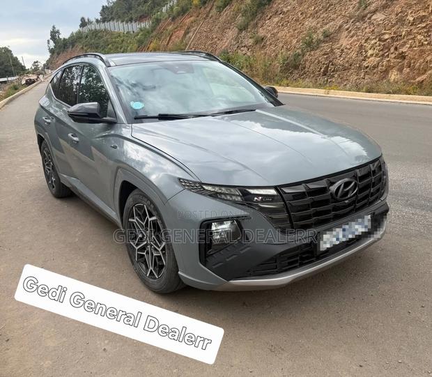 Hyundai Tucson 2022 Gray