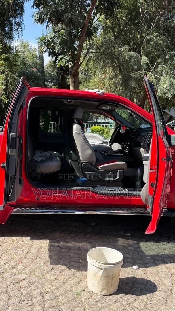 Ford F-150 2017 Red