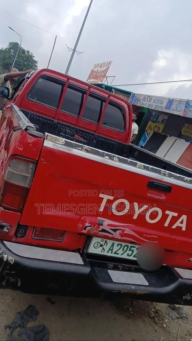 Toyota Hilux 1999