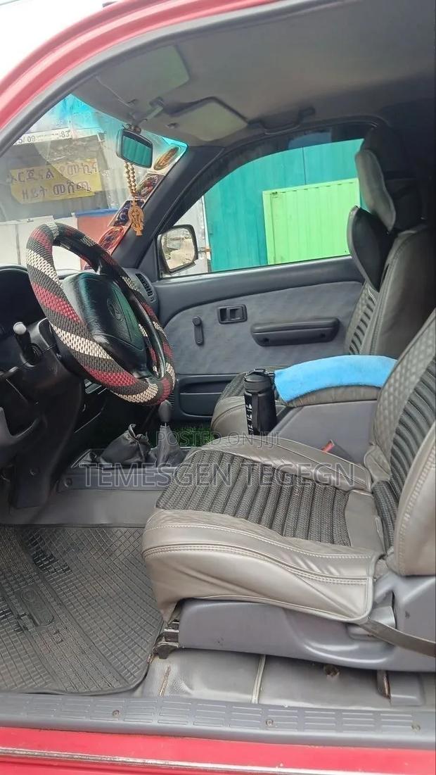 Toyota Hilux 1999