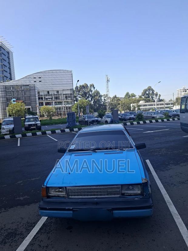 Hyundai Stellar 1987 Blue