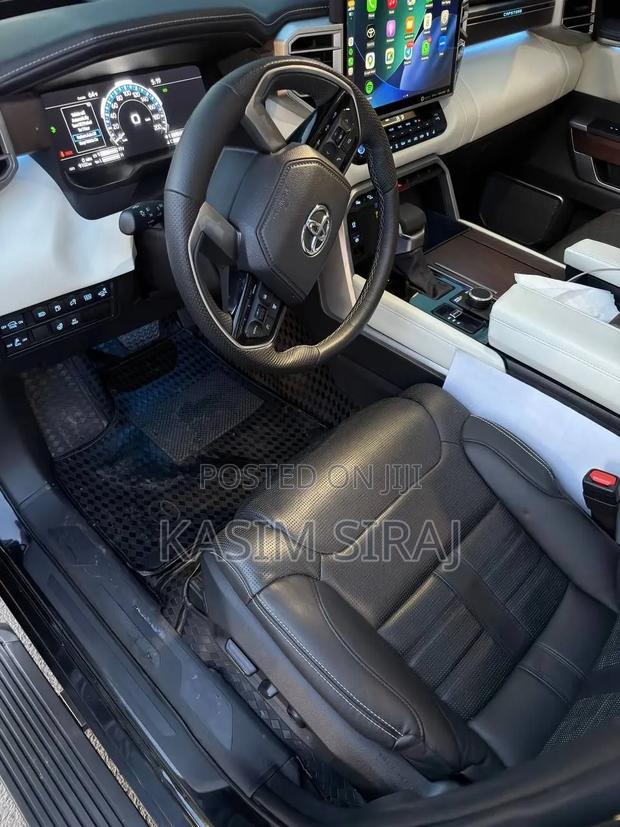 Toyota Sequoia Capstone 4WD 2024 Gray