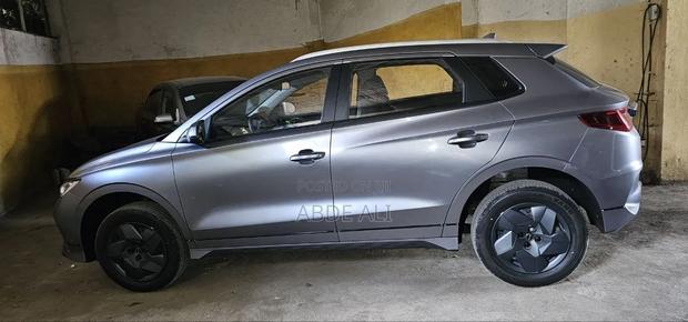 New BYD E2 43 kWh 94 hp FWD 2025 Black