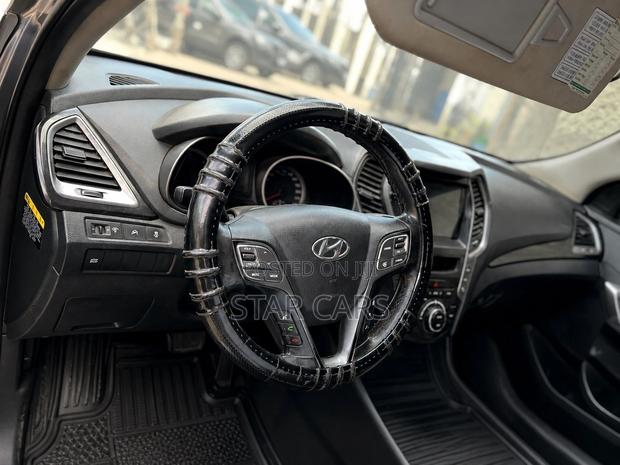 Hyundai Santa Fe Limited FWD 2016 Gray