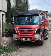 Sinotruk Howo 2024 Red for sale