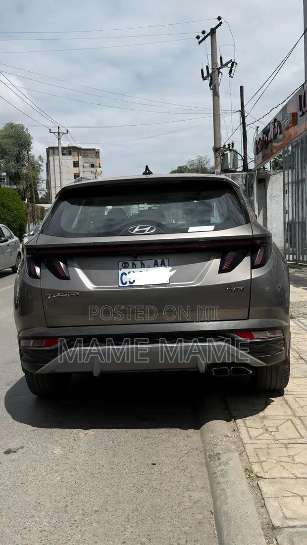 Hyundai Tucson 2023 Gray