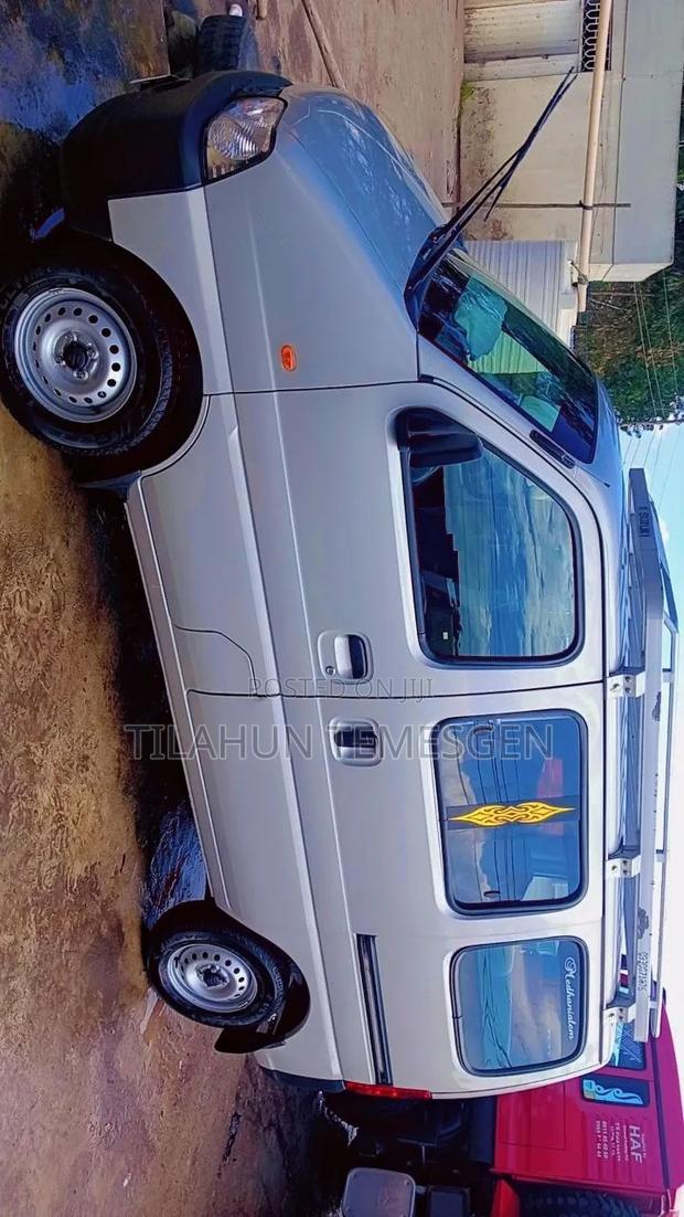 Suzuki Eeco 2025 Silver