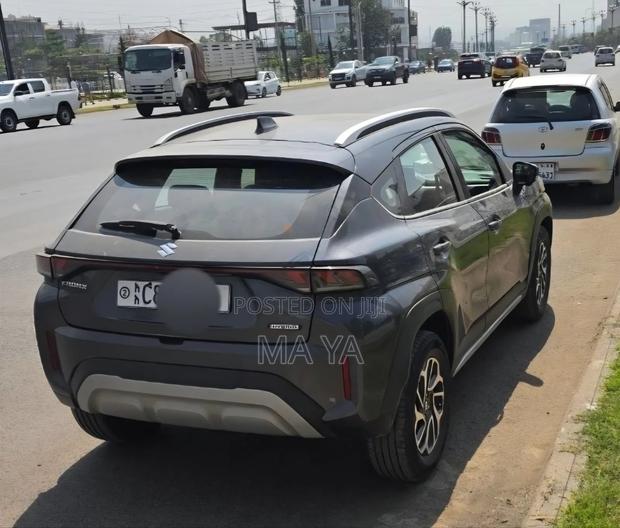 Suzuki Fronx 2025 Gray