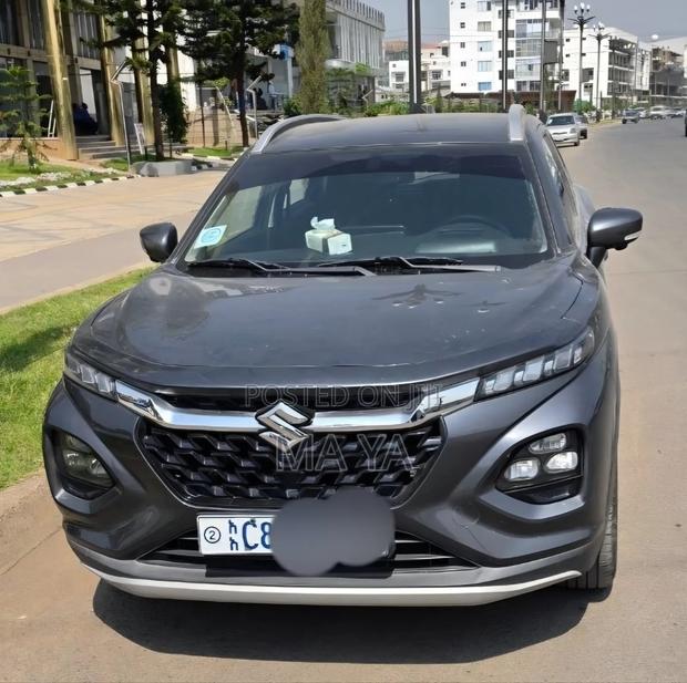 Suzuki Fronx 2025 Gray