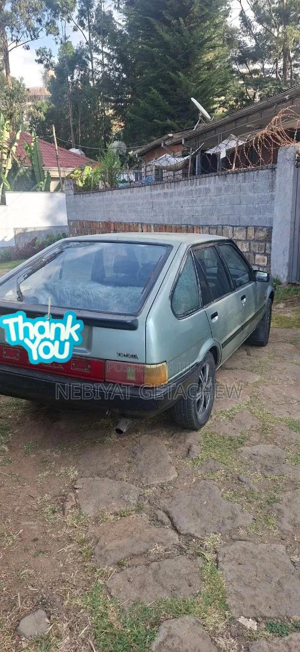 Toyota Corolla II 1983 Silver
