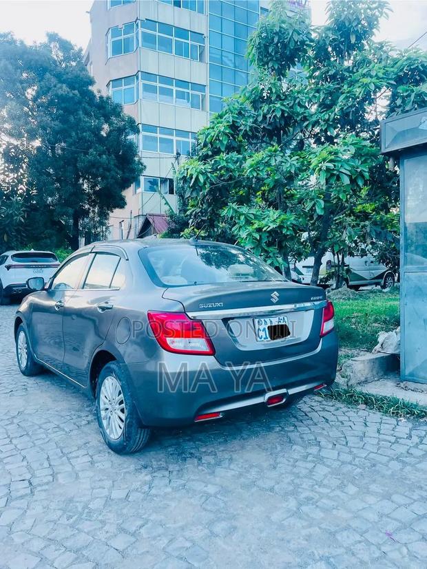 Suzuki Dzire 2022 Gray