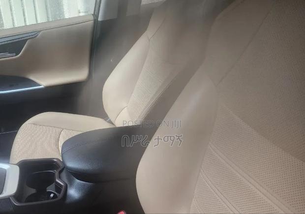 Toyota RAV4 Adventure AWD 2020 Gray