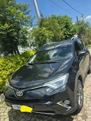 Toyota RAV4 LE 4dr SUV (2.5L 4cyl 6A) 2018 Black for sale