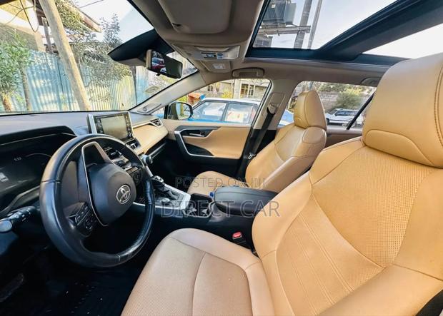Toyota RAV4 2019 Gray