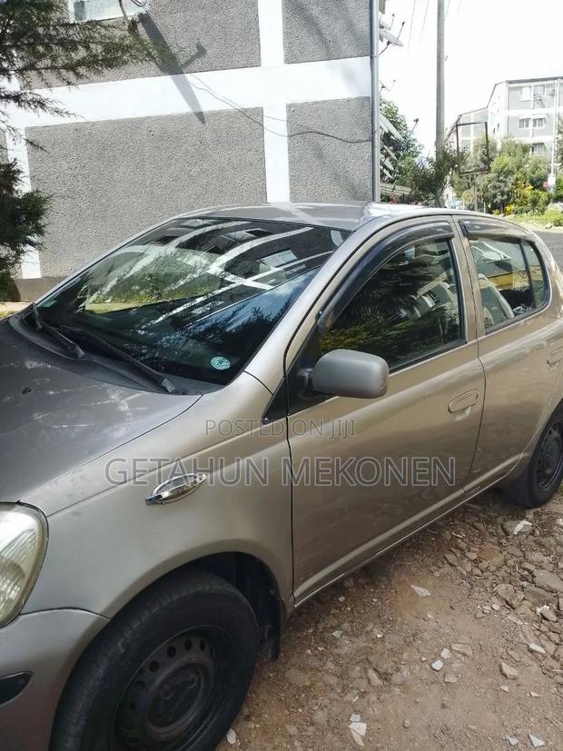Toyota Vitz 2005