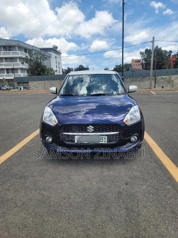 Suzuki Swift 2021 Blue