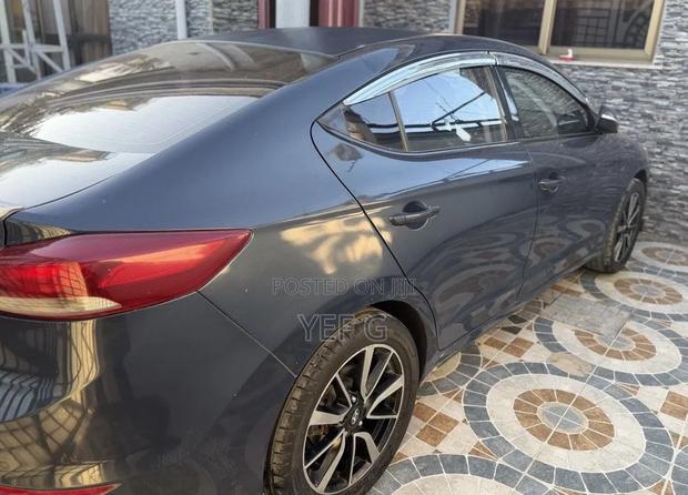 Hyundai Avante 2017