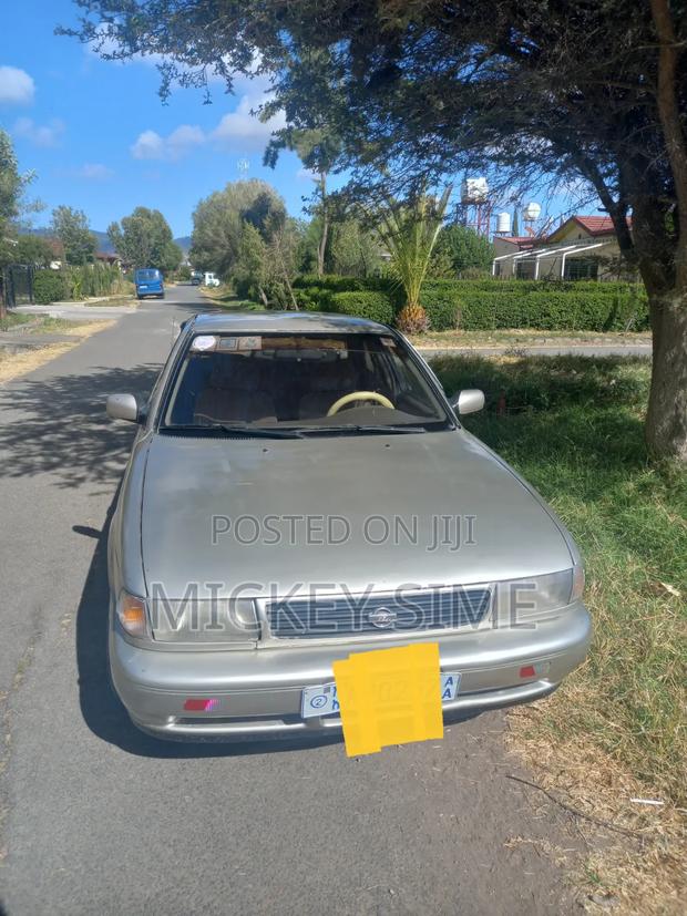 Nissan Sentra 1.6 1994 Gold