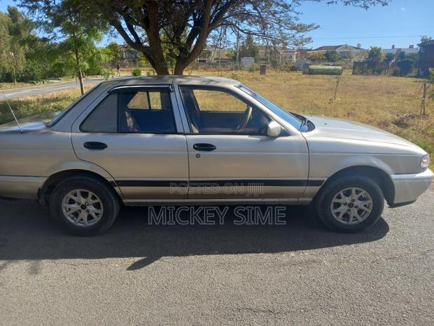 Nissan Sentra 1.6 1994 Gold