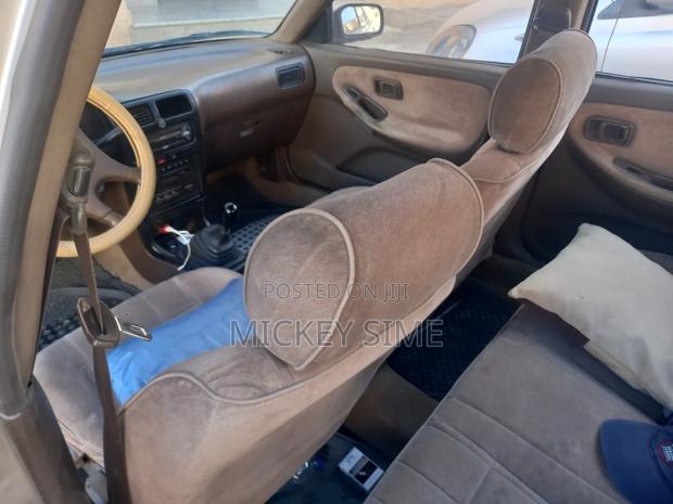 Nissan Sentra 1.6 1994 Gold