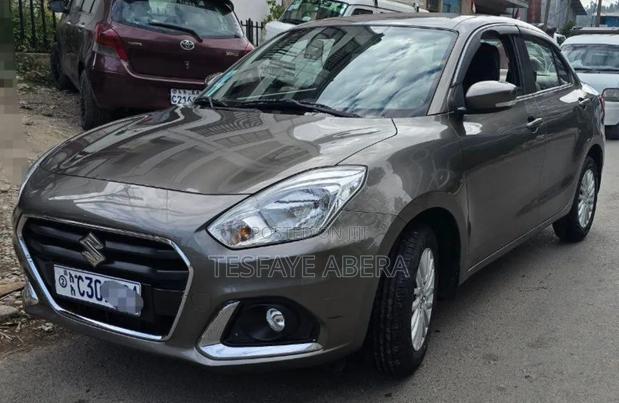 Suzuki Dzire 2022 Silver