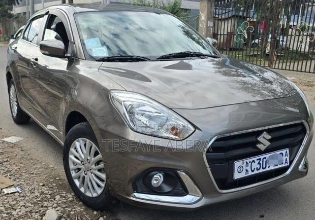 Suzuki Dzire 2022 Silver