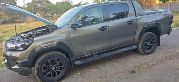 Toyota Hilux 2021