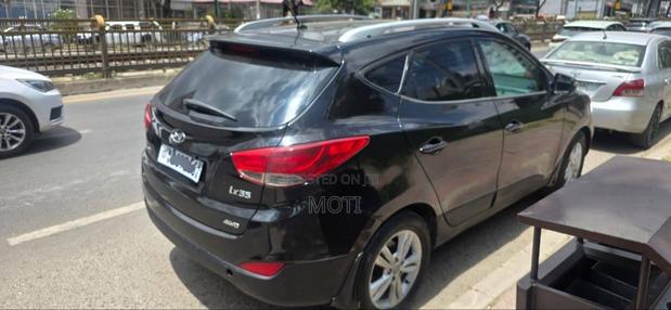 Hyundai Ix35 2012 Black
