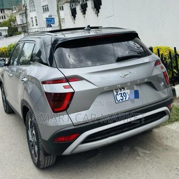 Hyundai Creta 2024 Silver