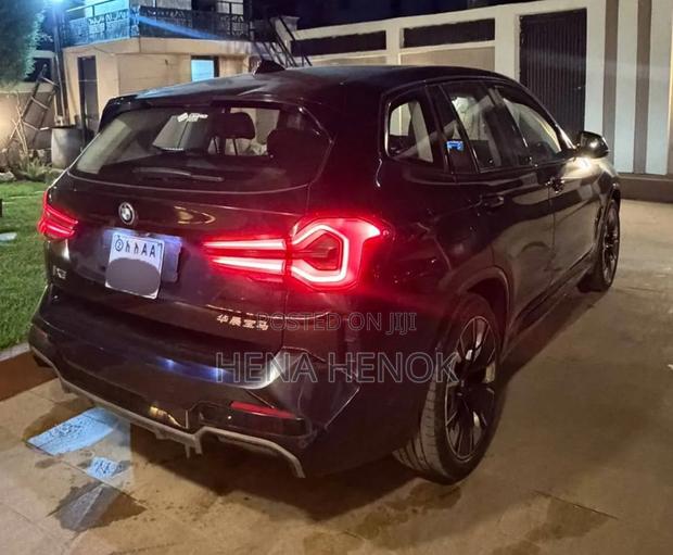 BMW iX 2024 Black