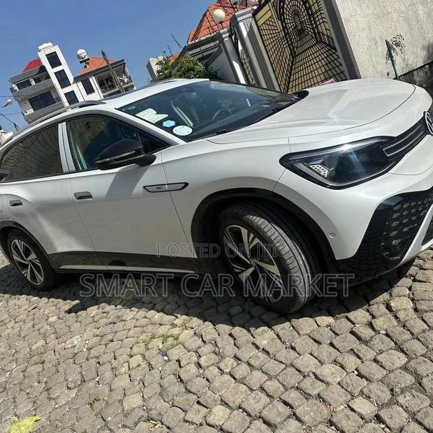 Volkswagen ID.6 2024 White