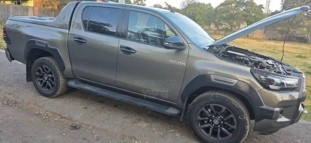 Toyota Hilux 2021