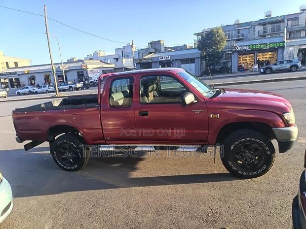 Toyota Hilux 2002