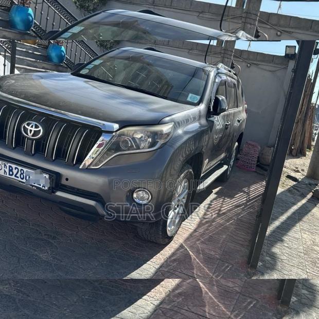 Toyota Land Cruiser Prado 2014 Black