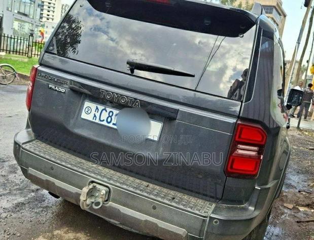 Toyota Land Cruiser 2024