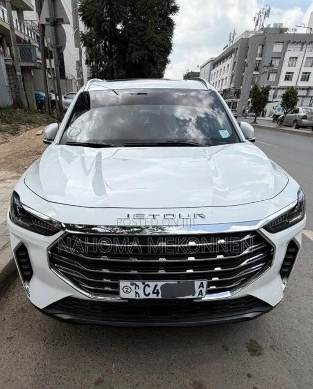 Jetour X70 Plus 2022 White