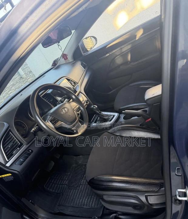 Hyundai Avante 2017 Gray