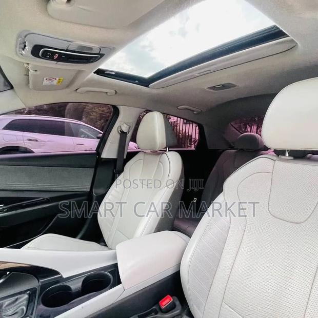 Hyundai Avante 2021 Gray