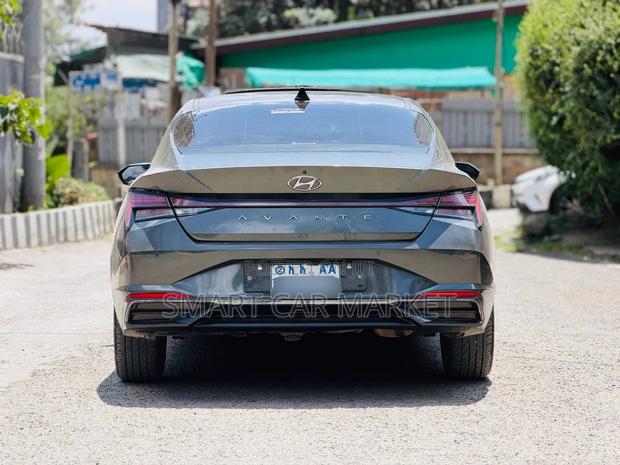 Hyundai Avante 2021 Gray