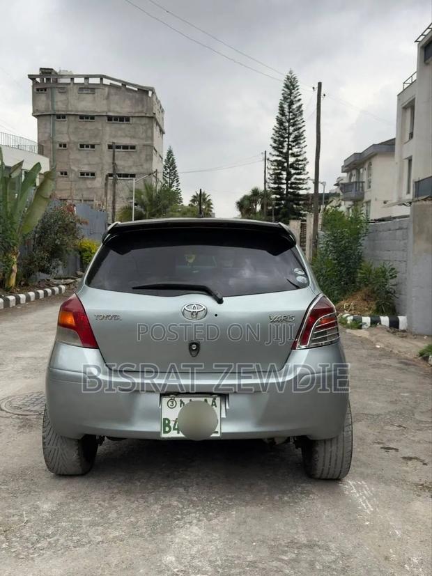 Toyota Yaris 2009 Silver