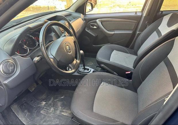 Renault Duster 2017 Blue