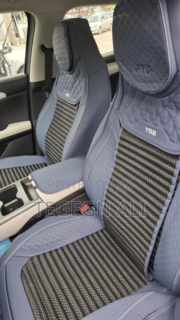 BYD Yuan Up 2025 Gray