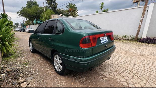 Volkswagen Polo 1.4 2001 Green